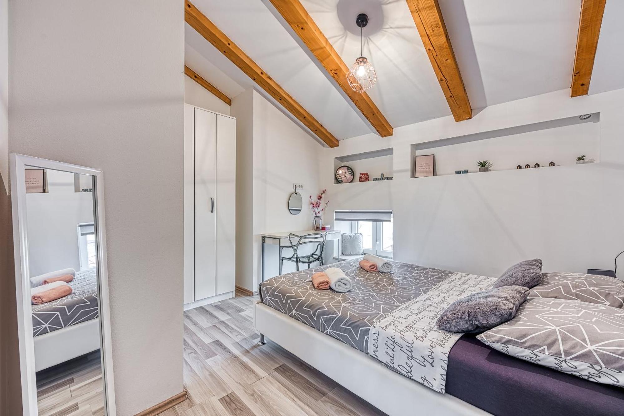 Apartments Mirjana Medulin Eksteriør billede
