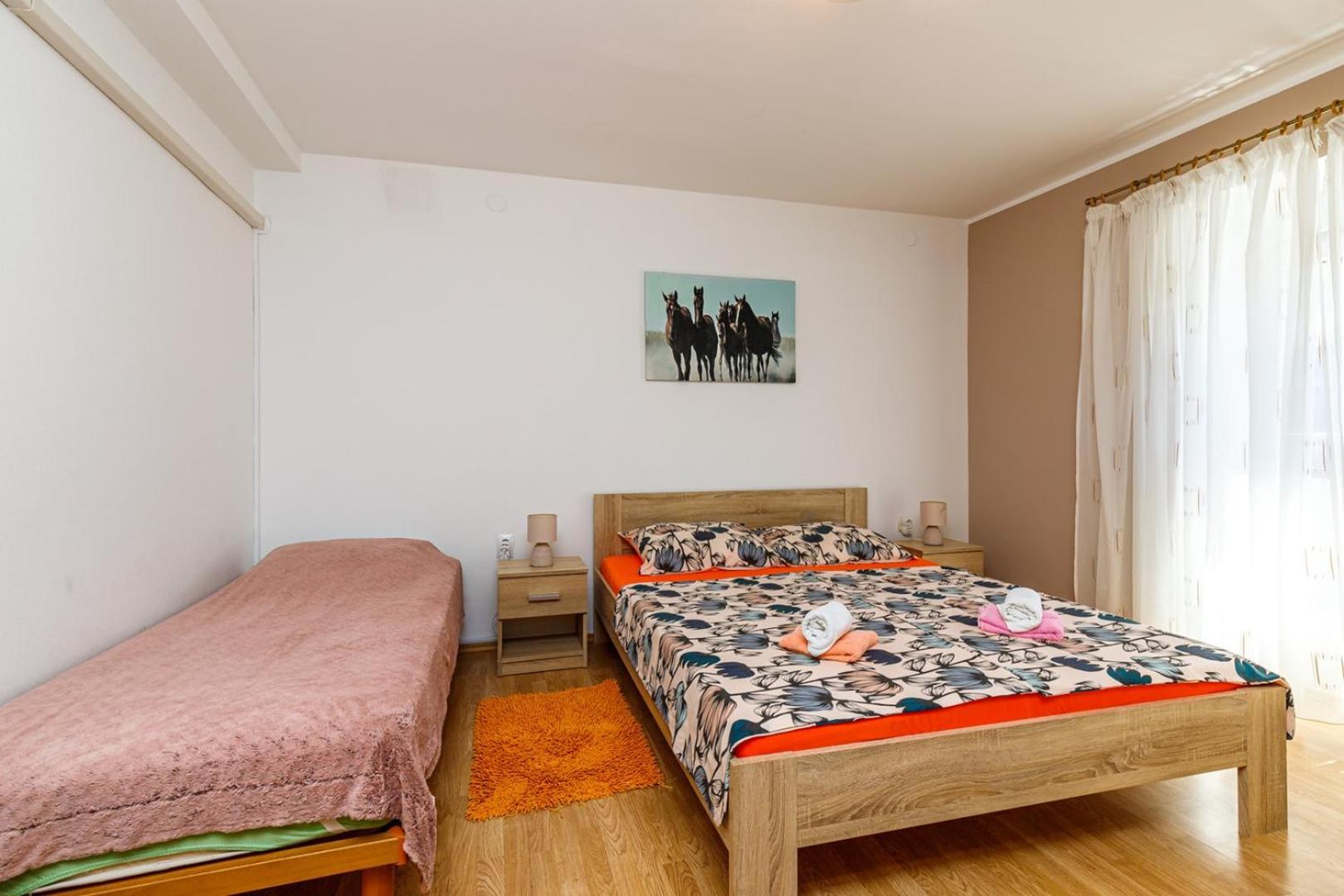 Apartments Mirjana Medulin Eksteriør billede